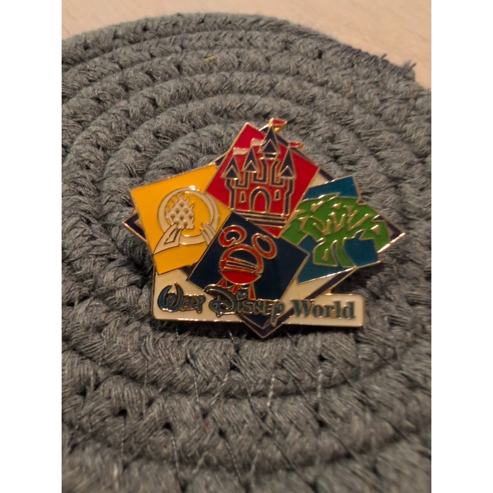 Walt Disney World Celebrate the Future Hand in Hand '2000 Lapel Pin Vintage